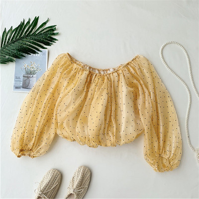 Γυναικεία μπλούζα δαντέλα με λαιμόκοψη σε διάφορα χρώματα