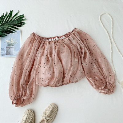 Γυναικεία μπλούζα δαντέλα με λαιμόκοψη σε διάφορα χρώματα