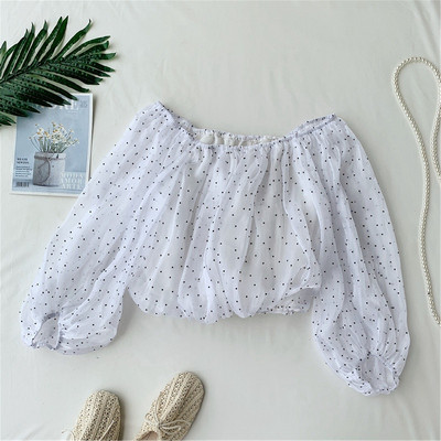 Γυναικεία μπλούζα δαντέλα με λαιμόκοψη σε διάφορα χρώματα