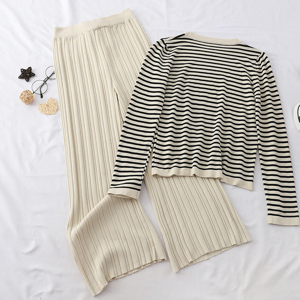 Casual γυναικείο  σύνολο σε μαύρο και μπεζ χρώμα