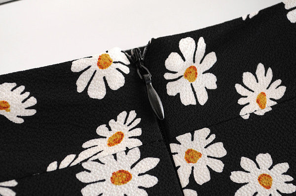 Νέο μοντέλο γυναικεία φούστα με χρωματιστό πριντ