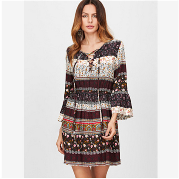 Női ruha lótusz ujjal és övvel két színben