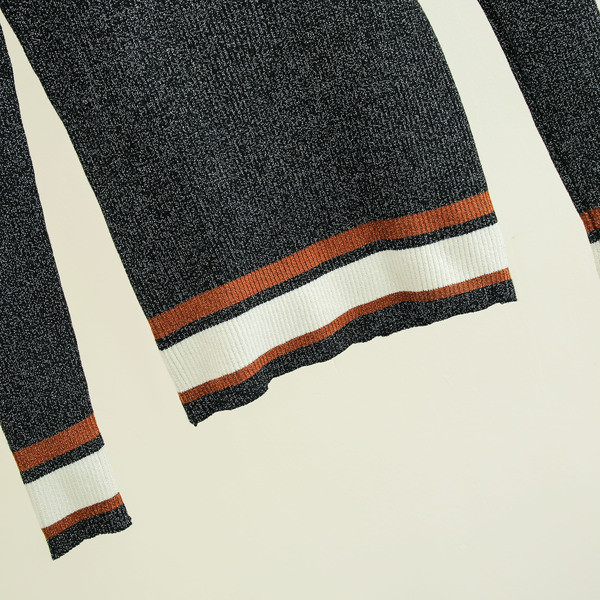 Μοντέρνα γυναικεία μπλούζα με γυαλιστερό αποτέλεσμα - σε πολλά χρώματα