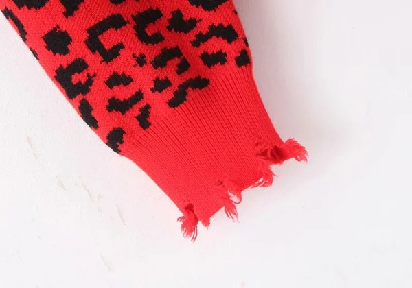 Νέο μοντέλο γυναικείο πουλόβερ  με ζωικό σχέδιο σε κόκκινο χρώμα