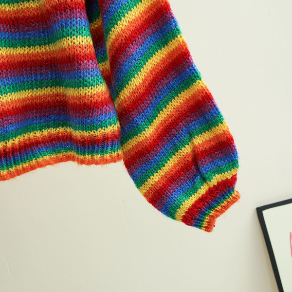 Γυναικείο πουλόβερ  ευρύ  μοντέλο  με O-λαιμό