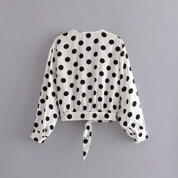 Γυναικεία μπλούζα σε λευκό και μαύρο χρώμα