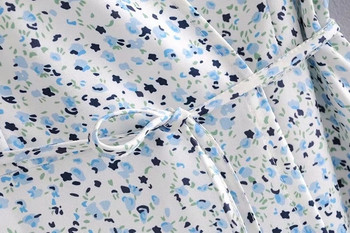 Μοντέρνο γυναικείο φόρεμα με λαιμόκοψη - δύο χρώματα