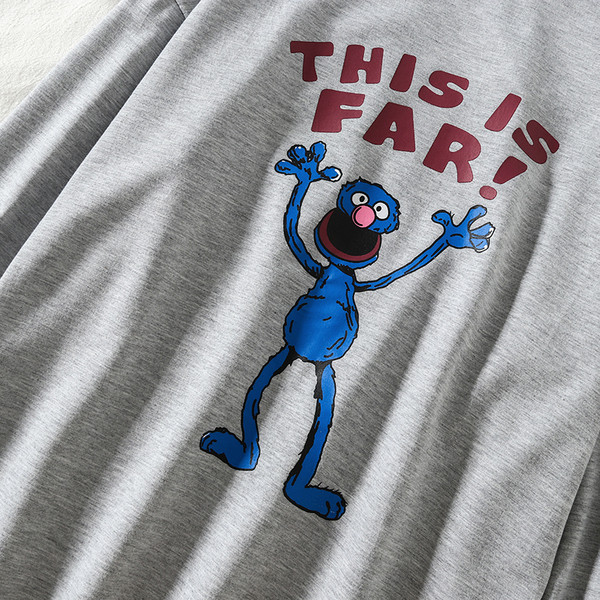 Μοντέρνα γυναικεία μπλούζα με μακρύ μανίκι σε  λευκό και γκρι χρώμα