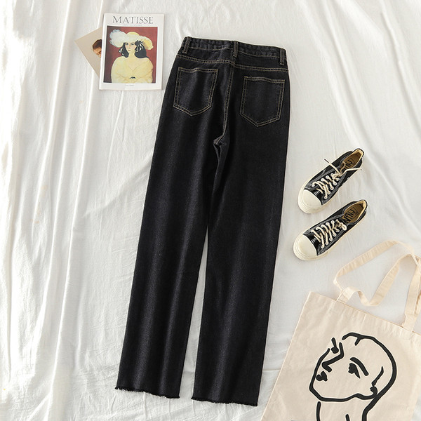 Μοντέρνα γυναικεία μαύρα τζιν με ψηλή μέση