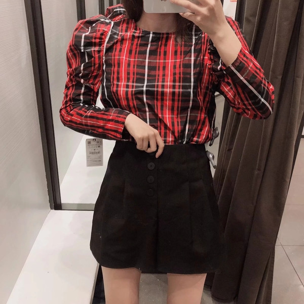 Νέο μοντέλο γυναικεία μπλούζα σε κόκκινο χρώμα