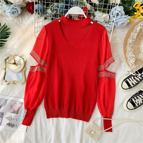 Μοντέρνα γυναικεία μπλούζα με κομμένα στοιχεία και πέτρες σε διάφορα χρώματα