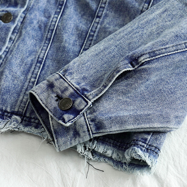 Γυναικείο τζιν σακάκι με κουμπιά και κολάρο