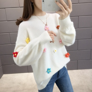 Χειμερινό γυναικείο πουλόβερ  με τρισδιάστατο στοιχείο σε διάφορα χρώματα