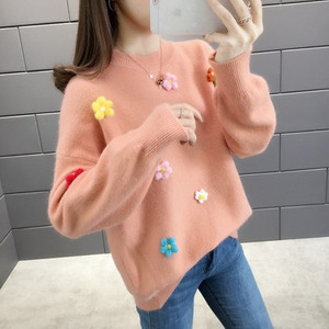 Χειμερινό γυναικείο πουλόβερ  με τρισδιάστατο στοιχείο σε διάφορα χρώματα