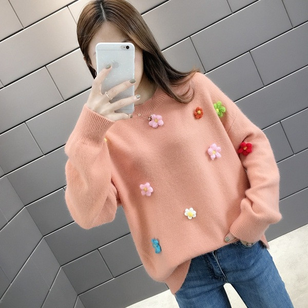 Χειμερινό γυναικείο πουλόβερ  με τρισδιάστατο στοιχείο σε διάφορα χρώματα