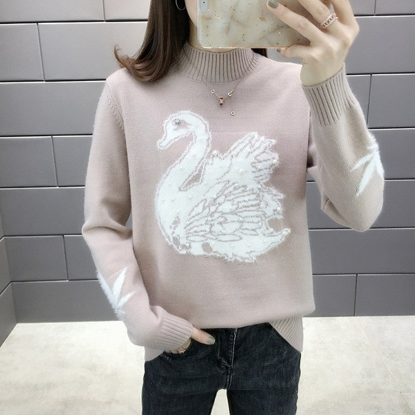 Χειμερινό γυναικείο πουλόβερ  με πέρλες  και ψηλό γιακά