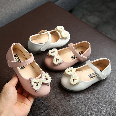 Модерни детски обувки за момичета в два цвята с перли 