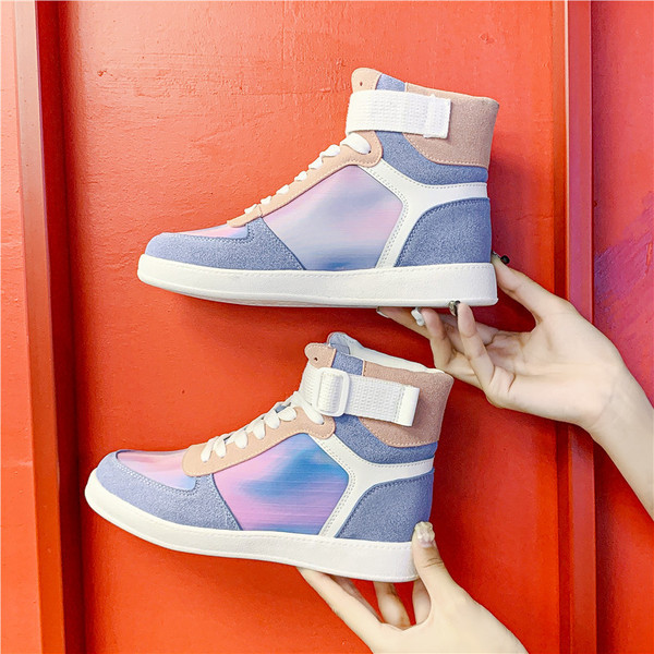 Γυναικεία casual αθλητικά παπούτσια  με ίσια πέλματα και κορδόνια σε δύο χρώματα