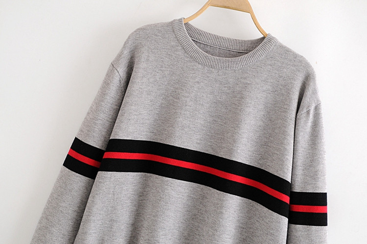 Πλεκτό γυναικείο πουλόβερ σε γκρι χρώμα