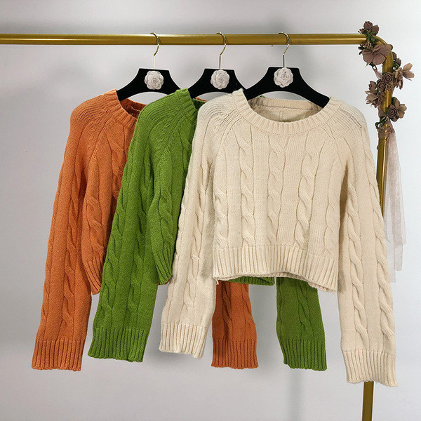 Μοντέρνο γυναικείο πουλόβερ κοντό σε διάφορα χρώματα