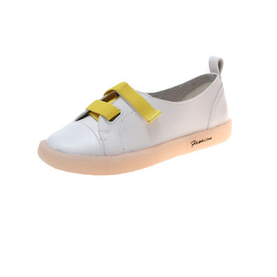 Καθημερινά  γυναικεία υποδήματα οικολογικού δέρματος σε λευκό χρώμα