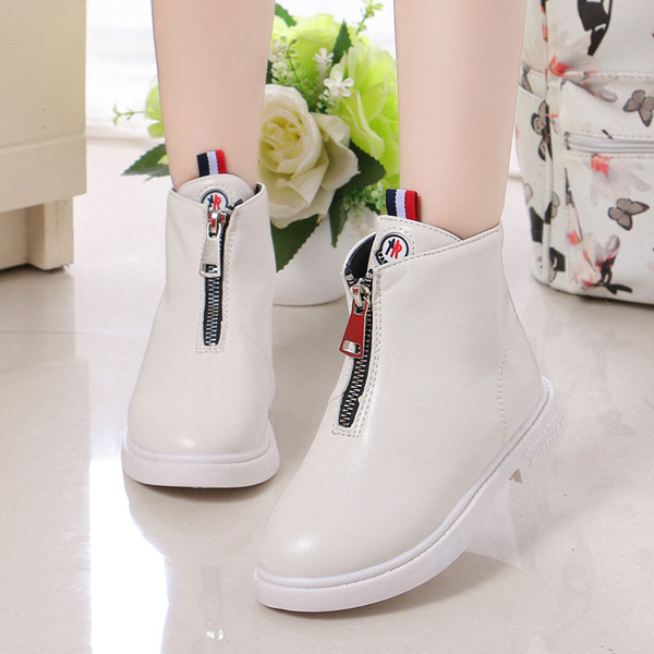 Μοντέρνες παιδικές μπότες από οικολογικό δέρμα για κορίτσια