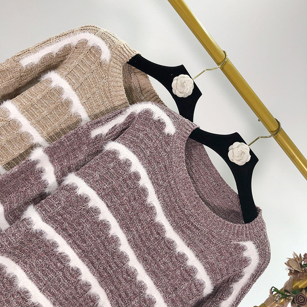 Νέο μοντέλο μοντέρνο  γυναικείο πουλόβερ  με λαιμό O