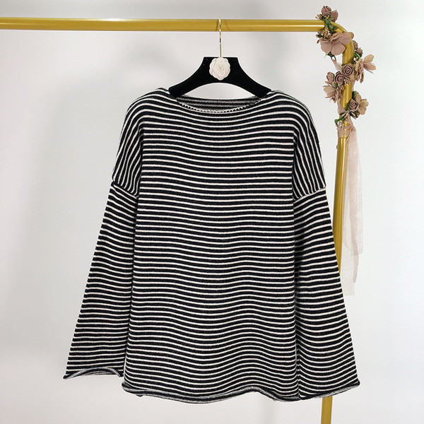 Γυναικείο ριγέ πουλόβερ σε τέσσερα χρώματα - ευρύ μοντέλο