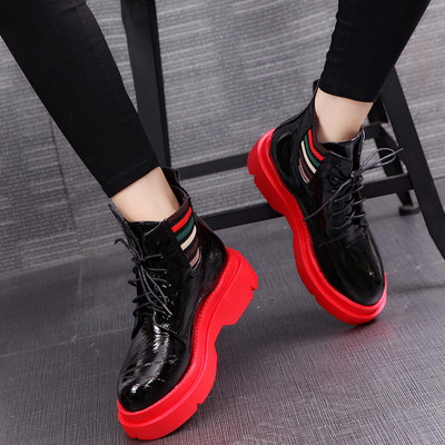 Νέο μοντέλο  γυναικείες μπότες  με κορδόνια και πλατφόρμα σε τρία χρώματα