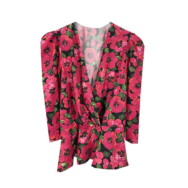 Μοντέρνα γυναικεία  μπλούζα με βαθύ λαιμό και floral σχέδιο