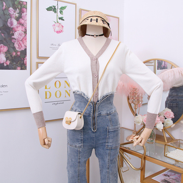 Καθημερινή  γυναικεία ζακέτα  με κουμπιά και  μακρύ μανίκι σε διάφορα χρώματα