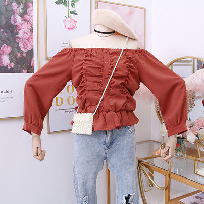 Καθημερινή γυναικεία  μπλούζα σε διάφορα χρώματα με γυμνούς ώμους