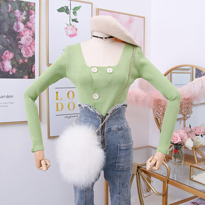 Pulover de damă modern cu decolteu pătrat în alb, negru și verde