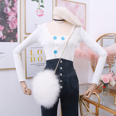 Pulover de damă modern cu decolteu pătrat în alb, negru și verde