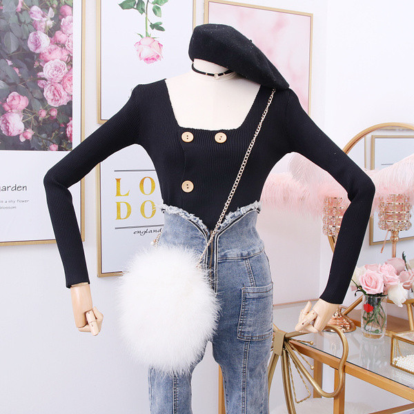 Pulover de damă modern cu decolteu pătrat în alb, negru și verde