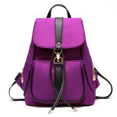 Modern női hátizsák fekete, kék és lila színekben