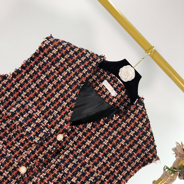 Γυναικείο καρό γιλέκο με τσέπες και κουμπιά