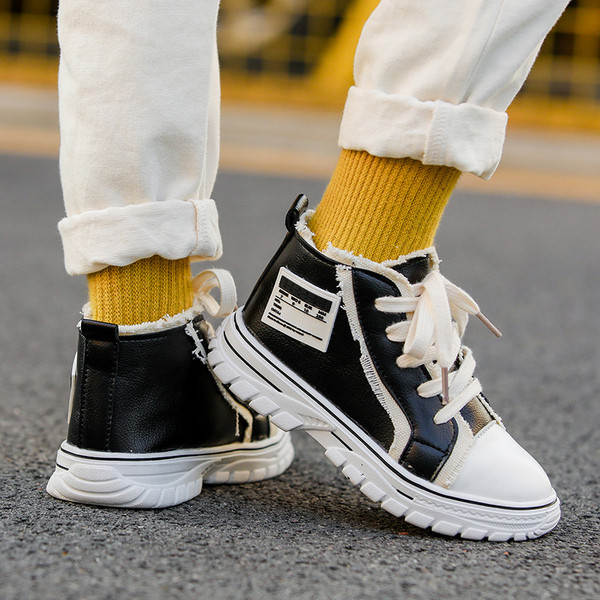 Παιδικά πάνινα παπούτσια σε καφέ και μαύρο χρώμα - για αγόρια και κορίτσια