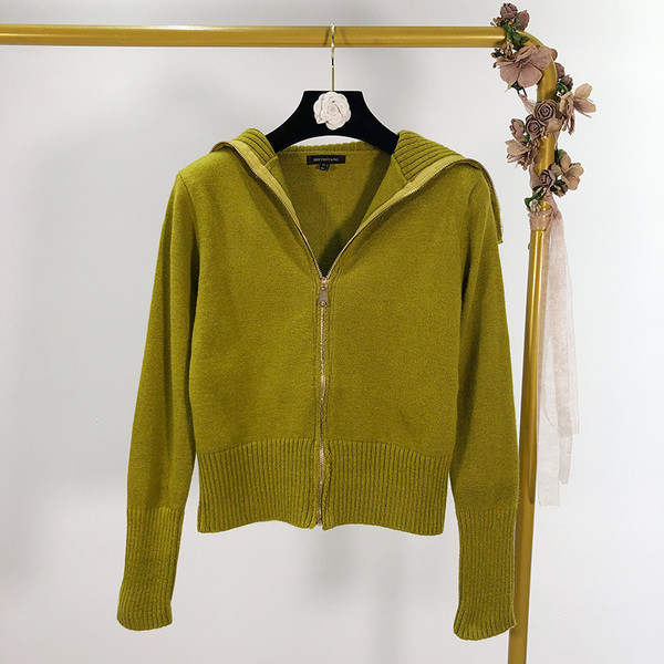 Γυναικεία ζακέτα με φερμουάρ και κουκούλα σε πράσινο χρώμα