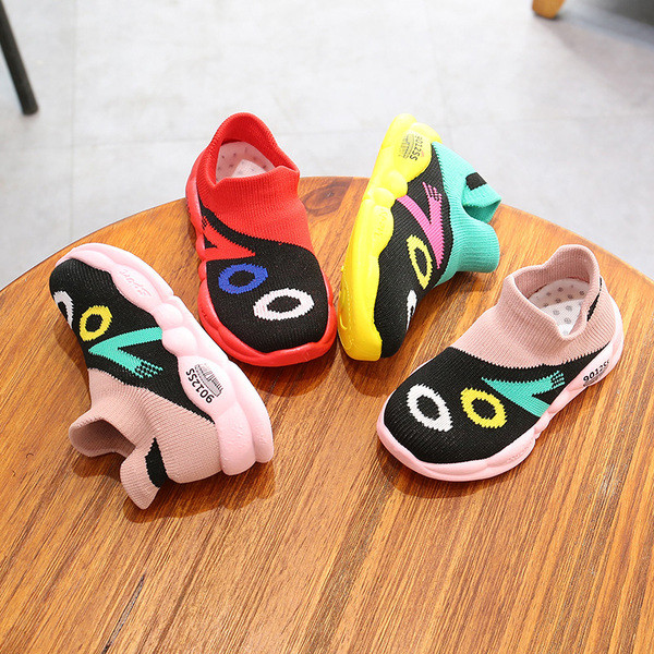 Καθημερινά  παιδικά παπούτσια σε τρία χρώματα - για αγόρια και κορίτσια