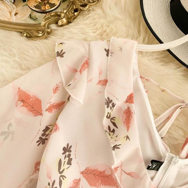 Μοντέρνες γυναικείες ολόσωμες φόρμες με μακρύ μανίκι σε ανοιχτό χρώμα