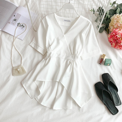 Κομψή ασύμμετρη γυναικεία μπλούζα με διάφορα χρώματα στο λαιμό V