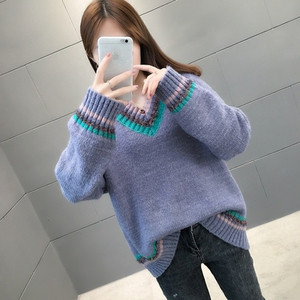 Χειμερινό πουλόβερ γυναικείο μοντέλο με λαιμόκοψη σε διάφορα χρώματα