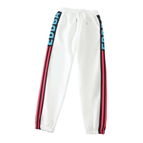 Καθημερινό γυναικείο παντελόνι  σε μαύρο και άσπρο χρώμα  με επιγραφή