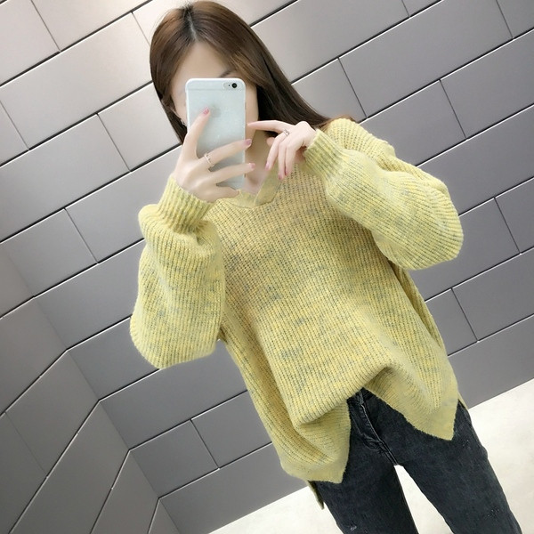 Női téli pulóver - széles modell fehér, kék és sárga színben