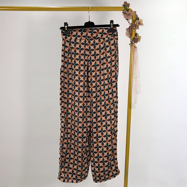 Γυναικεία παντελόνια μακρύ