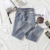 Γυναικεία τζιν  με τσέπες σε μπλε χρώμα