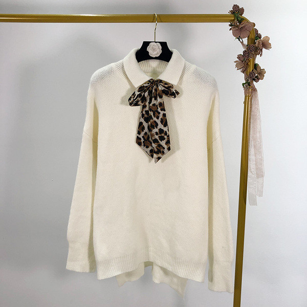 Γυναικείο πλεκτό πουλόβερ με κολάρο σε τρία χρώματα και κορδόνια  με εκτύπωση ζώων