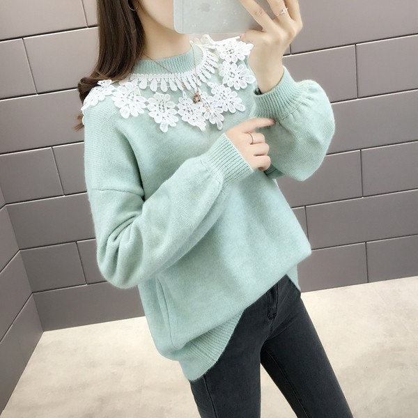 Χειμερινό γυναικείο πουλόβερ με δαντέλα σε διάφορα χρώματα