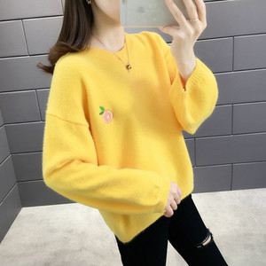 Γυναικείο  casual πουλόβερ - ένα ευρύ σχέδιο σε διάφορα χρώματα